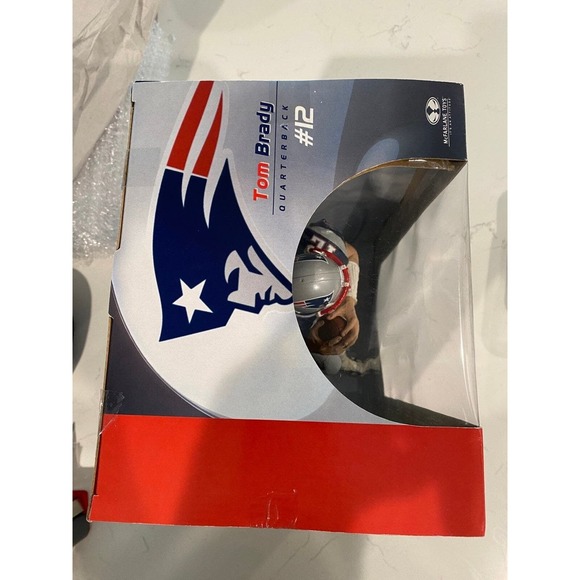 McFarlane 2005 Series 3 NFL 12” Tom Brady New England Patriots GOAT HOF - Picture 6 of 8